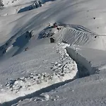 מלון Rifugio Garibaldi *