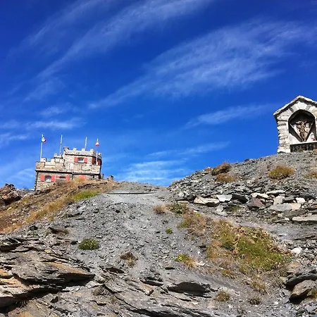 Rifugio Garibaldi Szálloda *