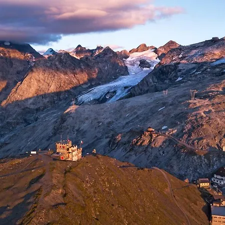 מלון Rifugio Garibaldi *