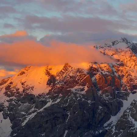 Rifugio Garibaldi Otel