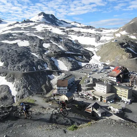 Rifugio Garibaldi מעבר סטלביו